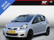 Toyota Aygo - 1.0-12V Access Airco Radio CD 5 Deurs