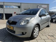 Toyota Yaris - 1.3 VVTi Executive | Lederen Bekleding | |
