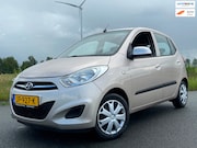 Hyundai i10 - 1.1 i-Drive Zeer Netjes 5 Deurs Weinig KM