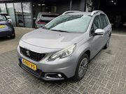 Peugeot 2008 - 1.2 PureTech AUTOMAAT TREKHAAK CAMERA NIEUWE APK + ONDERHOUD
