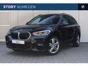 BMW X1 - sDrive18i High Executive M Sport Automaat / Panora
