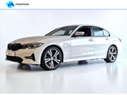 BMW 3-serie - 330e eDrive Edition 292 pk LED LMV WINTERPACK APPLE CARPLAY