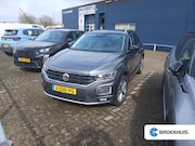 Volkswagen T-Roc - 1.5 TSI Sport | Achterbank in delen neerklapbaar | Achteruit