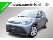 Toyota Aygo X - Hybrid 115 Play Nieuw en in juni leverbaar met €1.500, - inr