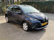 Toyota Aygo - 1.0 VVT-i x-play Camera touchscreen 4-seizoen banden