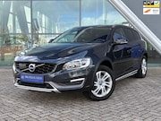 Volvo V60 Cross Country - 2.0 D4 Momentum 190pk Automaat / Camera / Leder / Stoelverwa