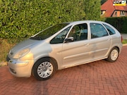 Citroën Xsara Picasso - 1.6i-16V Prestige lpg g3 apk tot 4-2027 rijd goed