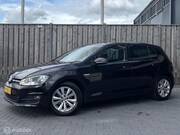 Volkswagen Golf - 1.0 TSI Connected Series/AUTOMAAT/CAMERA/NAP