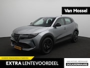 Alfa Romeo Junior - 1.2 Turbo Hybrid Ibrida | Parkeersensoren | Apple Carplay |