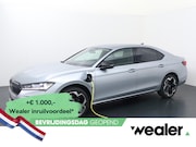 Skoda Superb - Sportline Business 1.5 TSI PHEV 204 PK | Trekhaak | 19" Lich