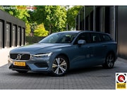 Volvo V60 - 2.0 B3 Momentum Advantage *Stuurverw* Stoelverw* Camera