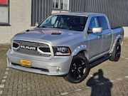 Dodge Ram - 1500 SPORT CREW CAB 4X4 5, 7 LTR V8 AUT. LUCHTVERING