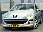Peugeot 207 - 1.4-16V XR
