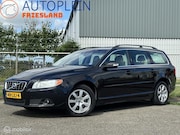 Volvo V70 - 2.0T Kinetic|APK 5/27|Automaat|Trekhaak|Clima