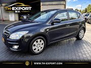 Hyundai i30 - 1.6i Dynamic Clima Navi