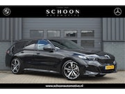 BMW 5-serie - Touring 520i | M-PAKKET | PANO | ACC | CAM | H&K | TREKHAAK