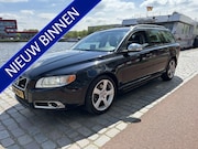 Volvo V70 - 2.0T R-Edition airco/ecc leer navigatie apk