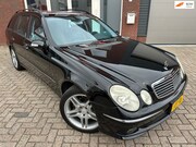 Mercedes-Benz E-klasse - Combi 320 Avantgarde 4-Matic AMG / Pano / Leder / Navi / PDC