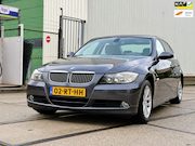 BMW 3-serie - 320i Dynamic Executive | Automaat | Leer | Clima | PDC