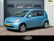 Daihatsu Sirion - 2 1.0-12V Trend 5 deurs APK / 121.836 NAP