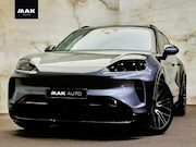 Porsche Cayenne - Electric , SportDesign, pano, 4W-best., tr.haak, Bose, lucht