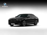 BMW i7 - M70 xDrive 118.1 kWh Panoramadak Sky Lounge | Stoe