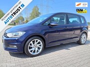 Volkswagen Touran - 1.4 TSI Highline Business R 7p/automaat/clima/navi/trekhaak