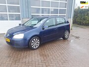 Volkswagen Golf - 1.6 FSI Sportline
