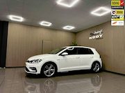 Volkswagen Golf - 1.0 TSI R-Line * Automaat / Virtual cockpit / Carplay / Trek