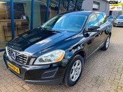 Volvo XC60 - 2.0 D3 Momentum Automaat / Navi