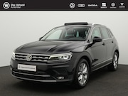 Volkswagen Tiguan - 1.5 TSI 150pk ACT Highline Business R | Trekhaak | Panoramad