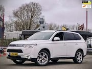 Mitsubishi Outlander - 2.0 Instyle / AUTOMAAT / 7 PERS / PANO / LEER / NA