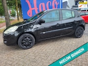 Renault Clio - 1.2 TCe Special Line Trekhaak airco