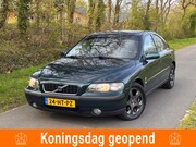 Volvo S60 - 2.4 | Automaat + Cruise Nu € 1.950,