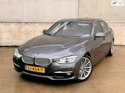 BMW 3-serie - 318i Luxury Line Aut. Leder LED Virtual Camera Keyless Navi