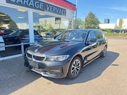 BMW 3-serie - Touring 320e High Executive