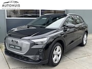 Audi Q4 e-tron - 35 Edition 55 kWh Stoelverwarming Navigatie 19" LMV Trekhaak