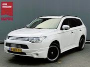 Mitsubishi Outlander - BWJ 11-2014 | 2.0 PHEV instyle+ | TREKHAAK | SCHUIFDAK | LEE