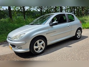 Peugeot 206 - 1.6-16V Quiksilver Climate Control Sportvelgen