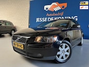 Volvo S40 - 2.4 D5 Edition II automaat 5 cilinder, bj.2007, kleur:zwart.