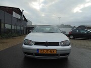 Volkswagen Golf - 1.6-16V 2002 met airco navi