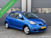 Toyota Aygo - 1.0-12V Dynamic Blue Uitvoering // 5Drs