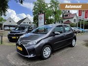 Toyota Yaris - 1.5 HYBRID AUTOMAAT / CAMERA / CRUISE CTR. / AIRCO-ECC / ELE