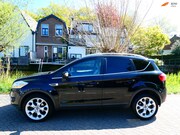 Ford Kuga - 2.5 20V Titanium 200pk 4WD Clima Leder Navi Trekhaak 2100kg.