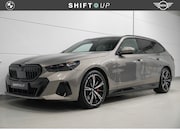 BMW 5-serie - Touring 550e xDrive Bowers Wilkins | Panoramadak | Stoelvent