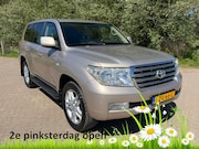 Toyota Land Cruiser - V8 4.5 V8 D-4D Executive Standard Roof Window Van