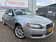 Volvo S80 - 2.5 T Momentum Leer Navi Automaat