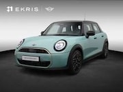 MINI Cooper S - 5-Deurs Favoured + Pakket S + Parking Assistant +