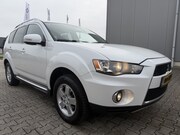 Mitsubishi Outlander - 2.0 Airco APK: Nieuw bij aflevering