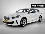 BMW 1-serie - 118i High Executive | M PAKKET | SFEERVERLICHTING | PARKEERS